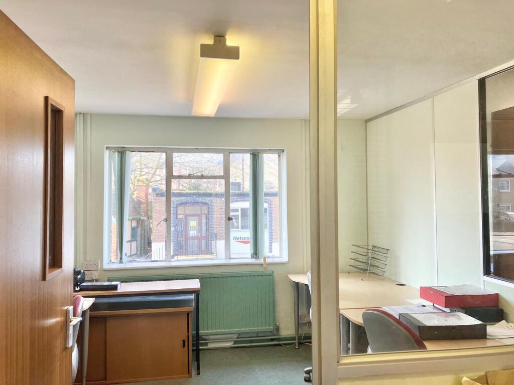 Office Space for Hire N22