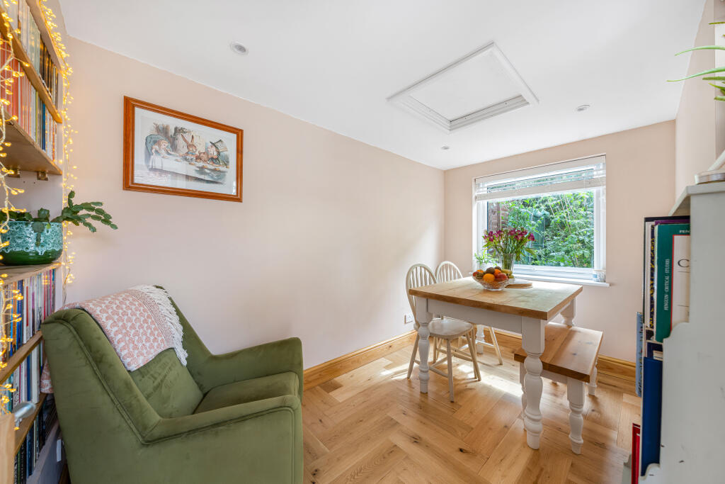 House in Stevenage - View 3