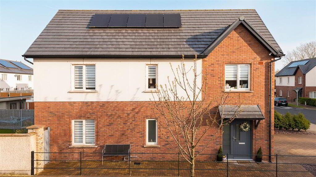 Main image of property: 29 Blackmillers Hill, Kildare Town