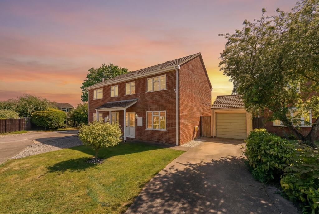Main image of property: Greenfields, Earith, Huntingdon, Cambridgeshire, PE28 3QZ