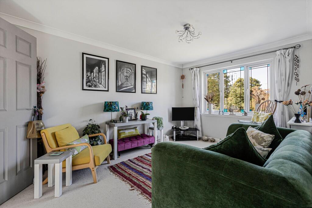 Apartment in St Albans - View 3