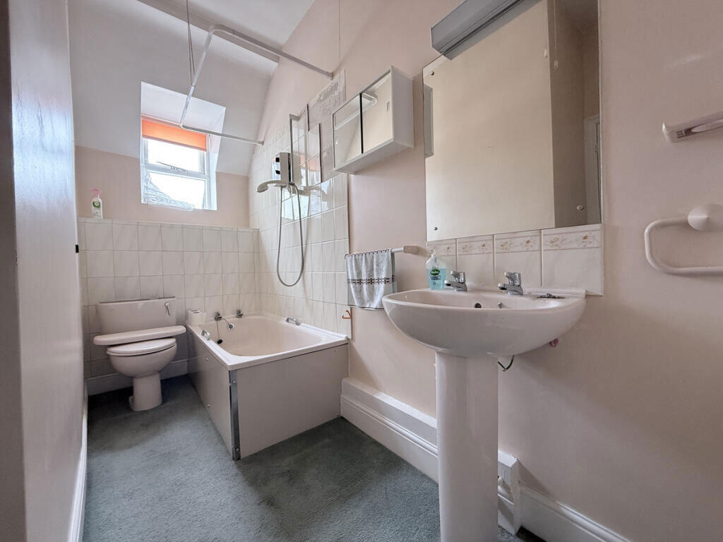Apartment in Littlehampton, Hampton Park - View 5