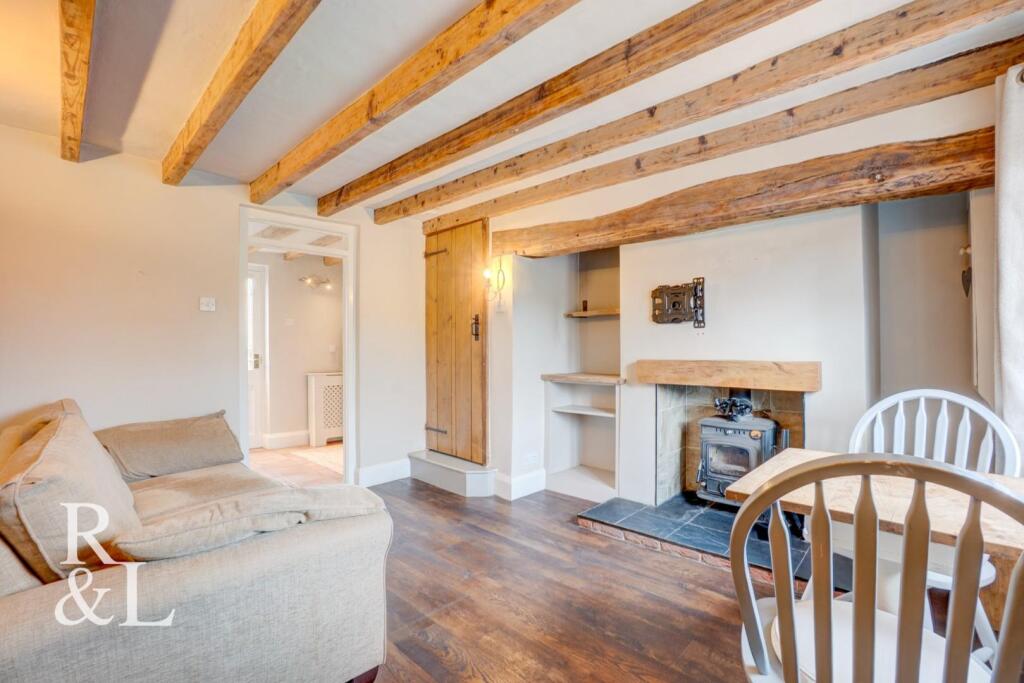 House in Swadlincote, Lower Midway, Hartshorne - More