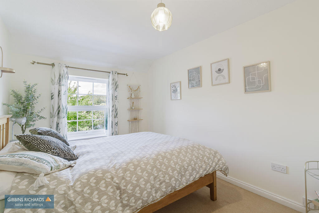 House in Taunton - View 5