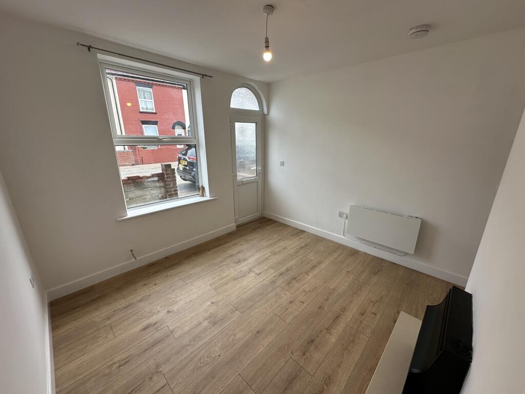 House in Great Yarmouth, Southtown - View 2