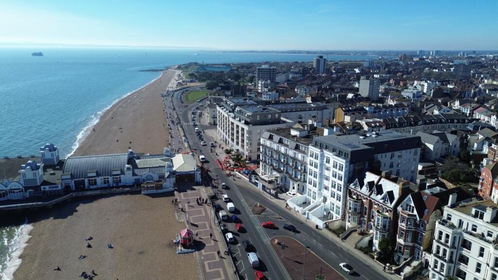Apartment in Portsmouth, Southsea - View 5