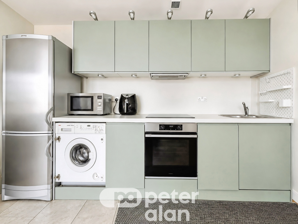 Apartment in Cardiff - View 4