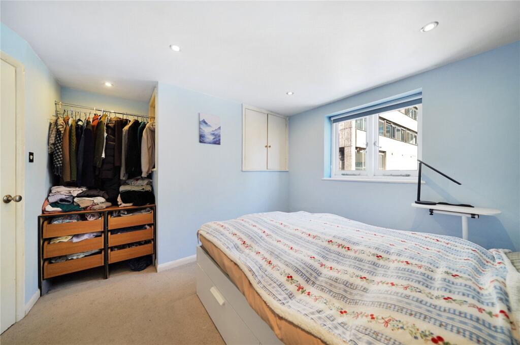Apartment in London, St. George in the East, Whitechapel - View 4
