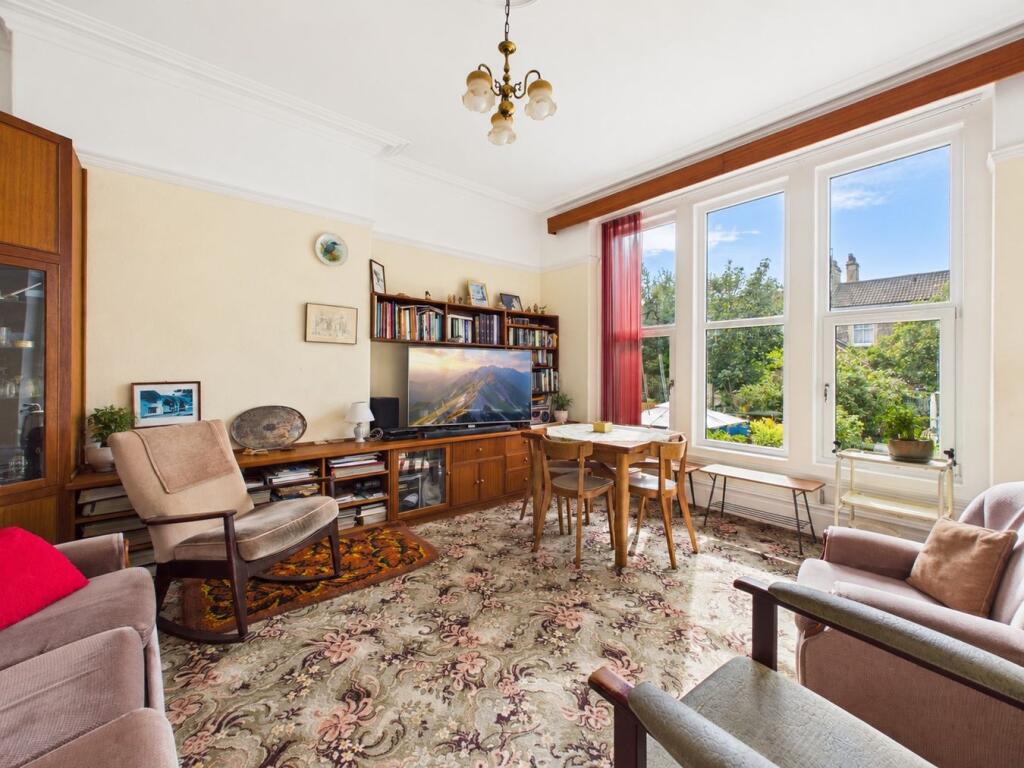 Apartment in Bristol - View 3