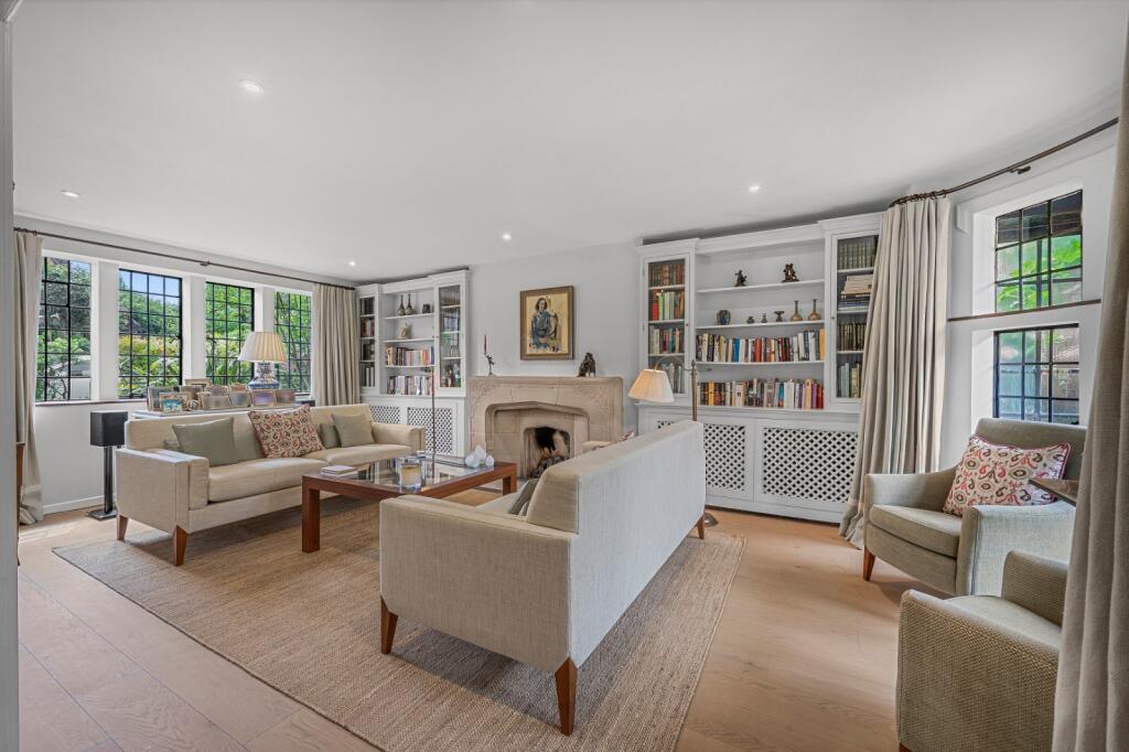 House in London - View 2