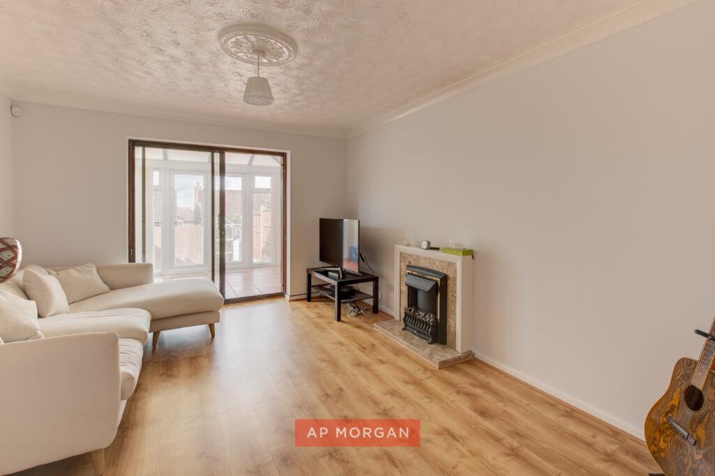 House in Sandwell, West Midlands - View 4