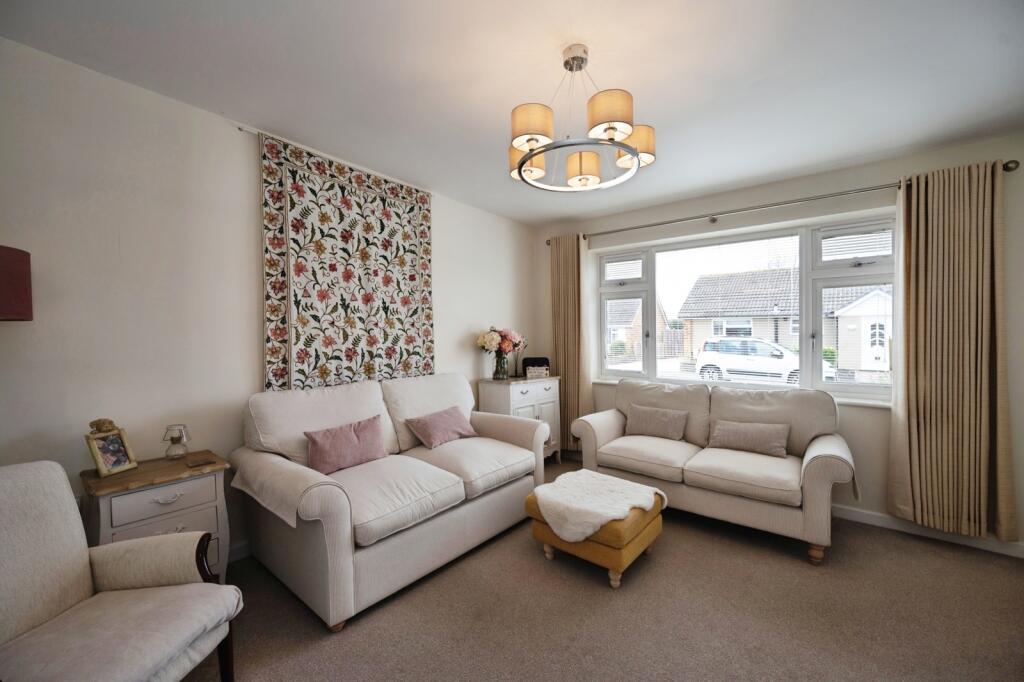 House in Havant, Hampshire - View 3