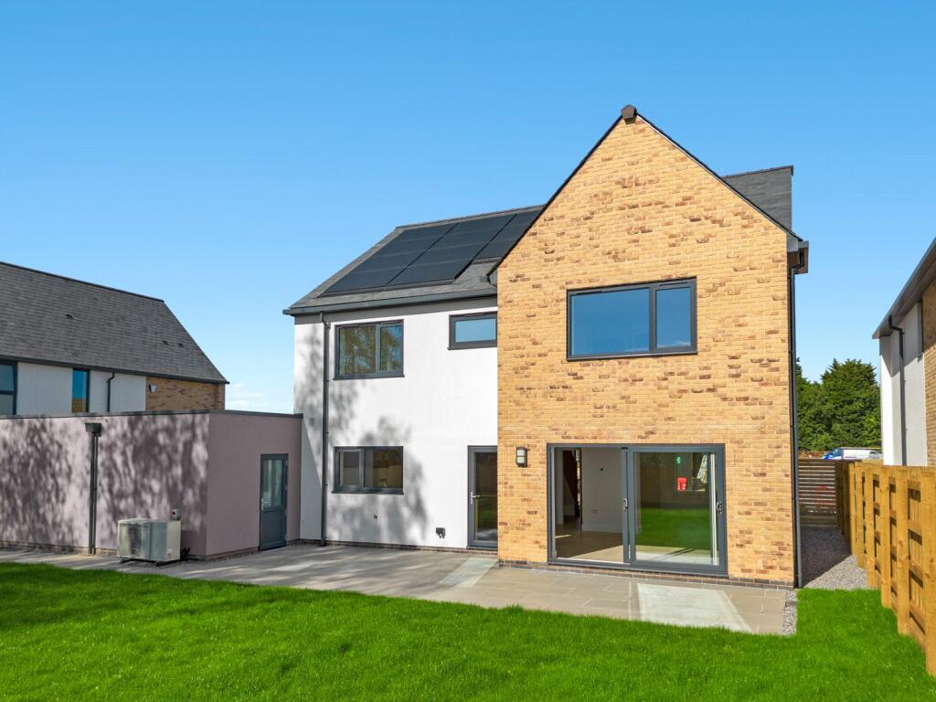 Main image of property: Kinnersley B - Lynden Place, Newcourt Road, Topsham, Exeter, EX3