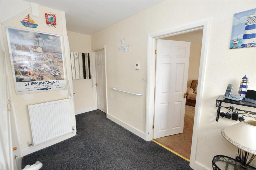 Heath Road, Sheringham photo 2