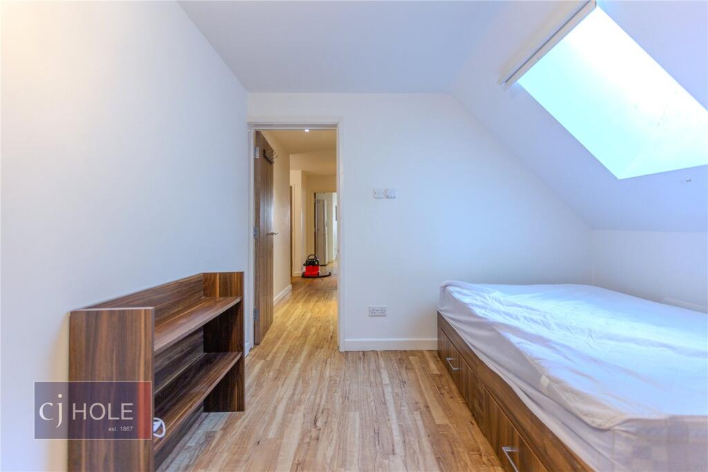 6 bedroom apartment for rent