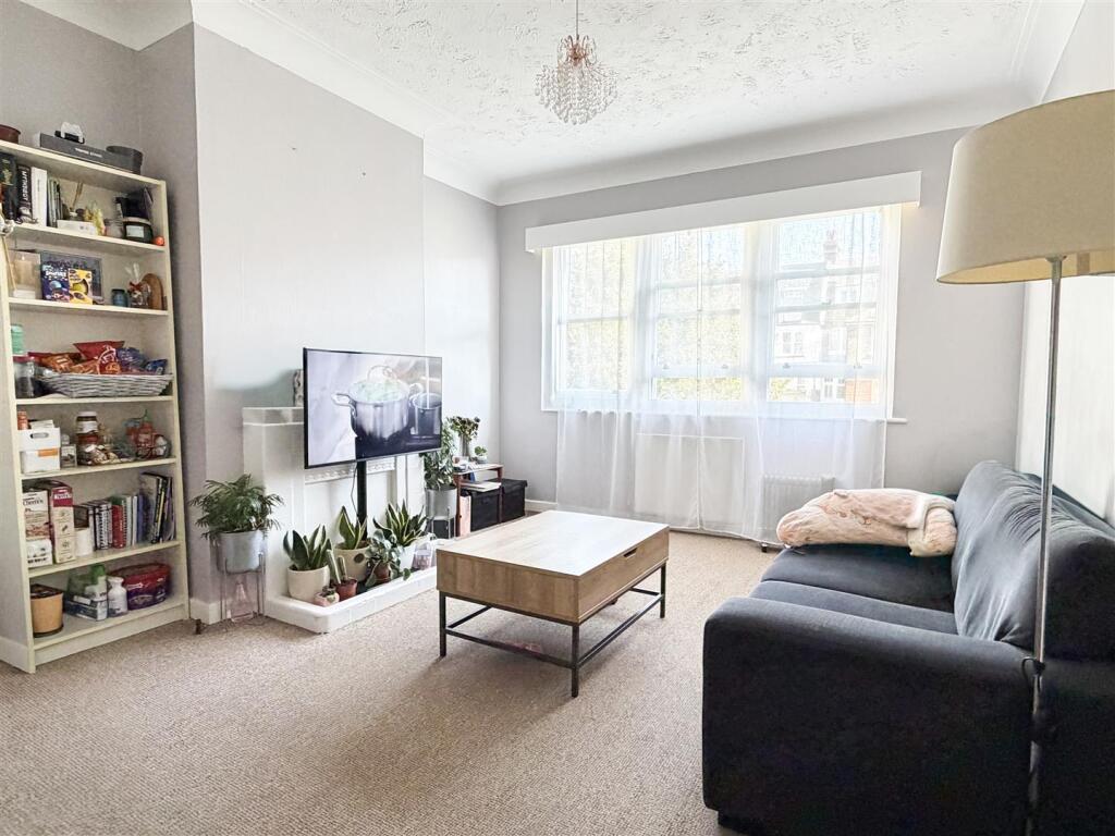 Old Orchard Road, Eastbourne, BN21 1DB - View 2