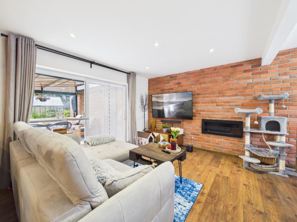 House in Derby - View 5