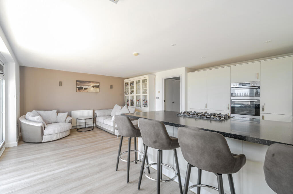 House in Brighton - View 2