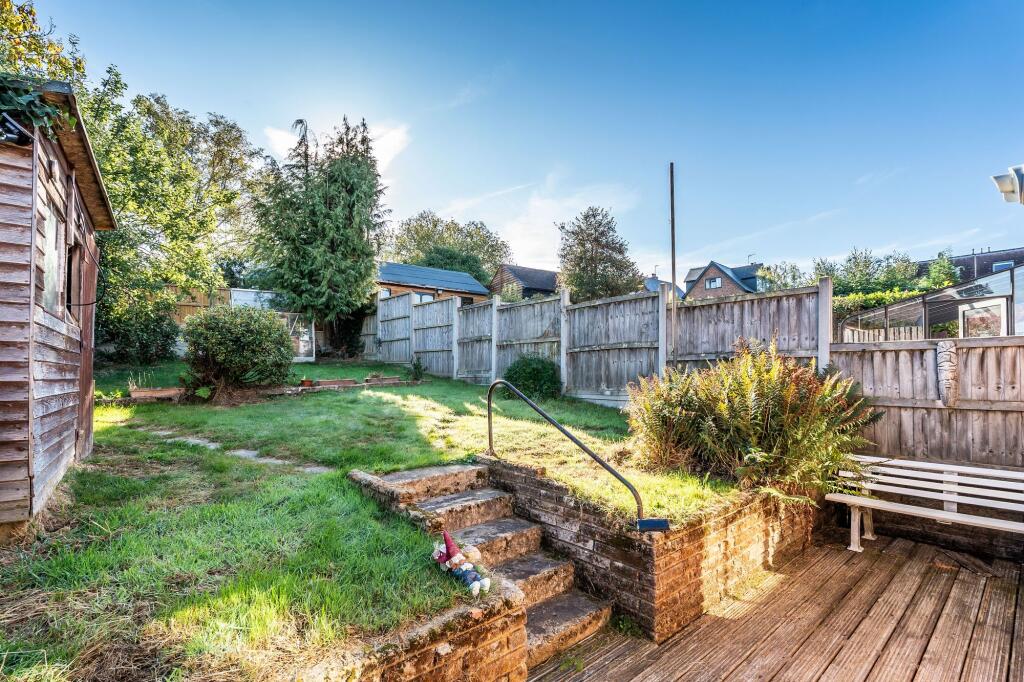House in Tunbridge Wells, Romford, Pembury - View 4