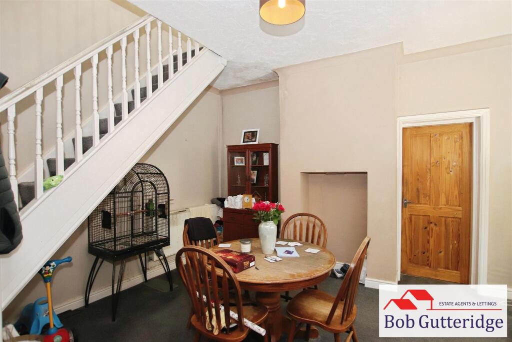 House in Stoke-on-Trent - More