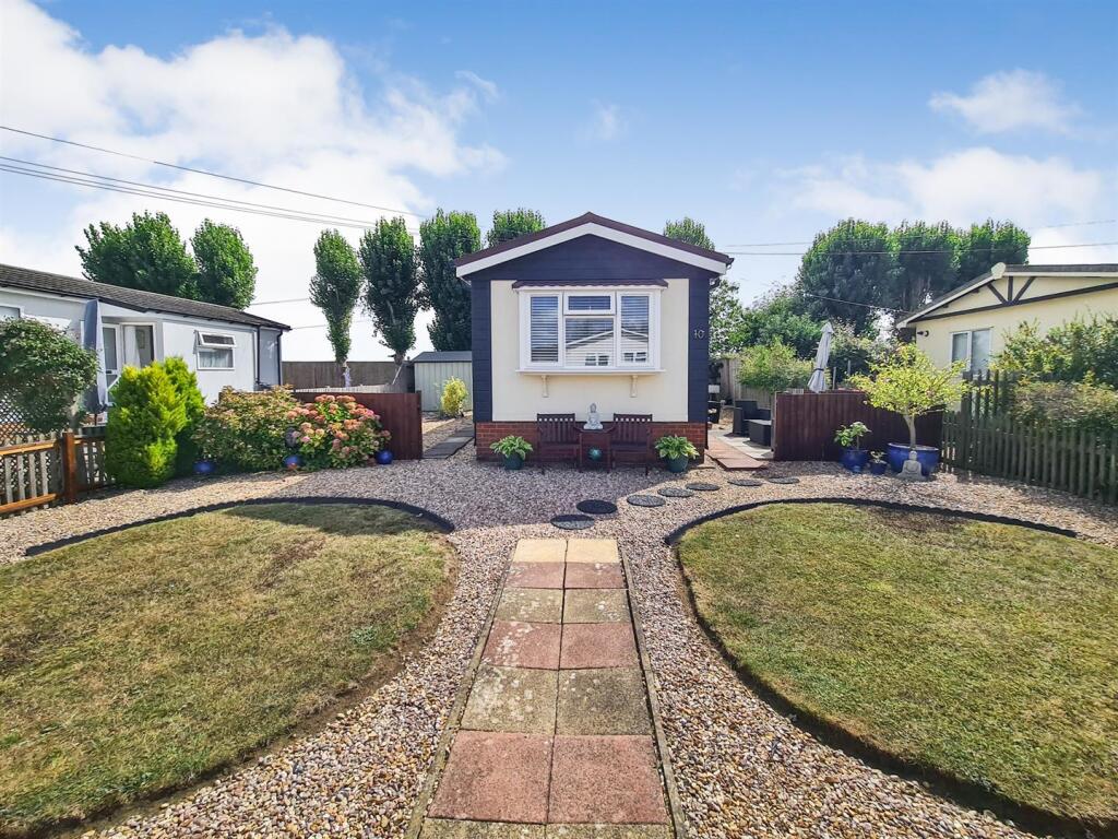 Main image of property: Oundle Road, Weldon, Corby