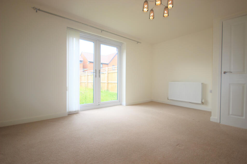 House in Hull - View 4