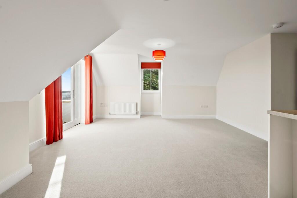 Ellerslie Drive, Malvern, Worcestershire, WR14 photo 3