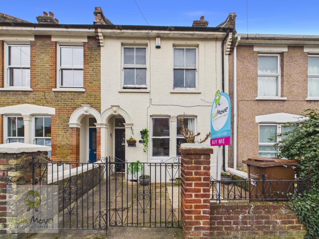 3-bed terraced on Jersey Road, Rochester, ME2 3PE, £300,000