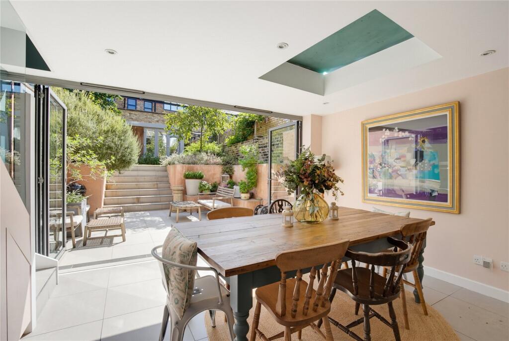 House in London, Putney - View 2