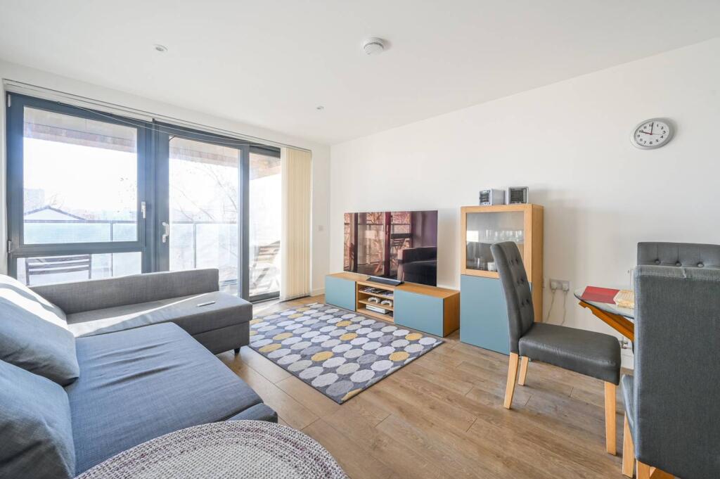 Main image of property: Casson Apartments, Tower Hamlets, London, E14