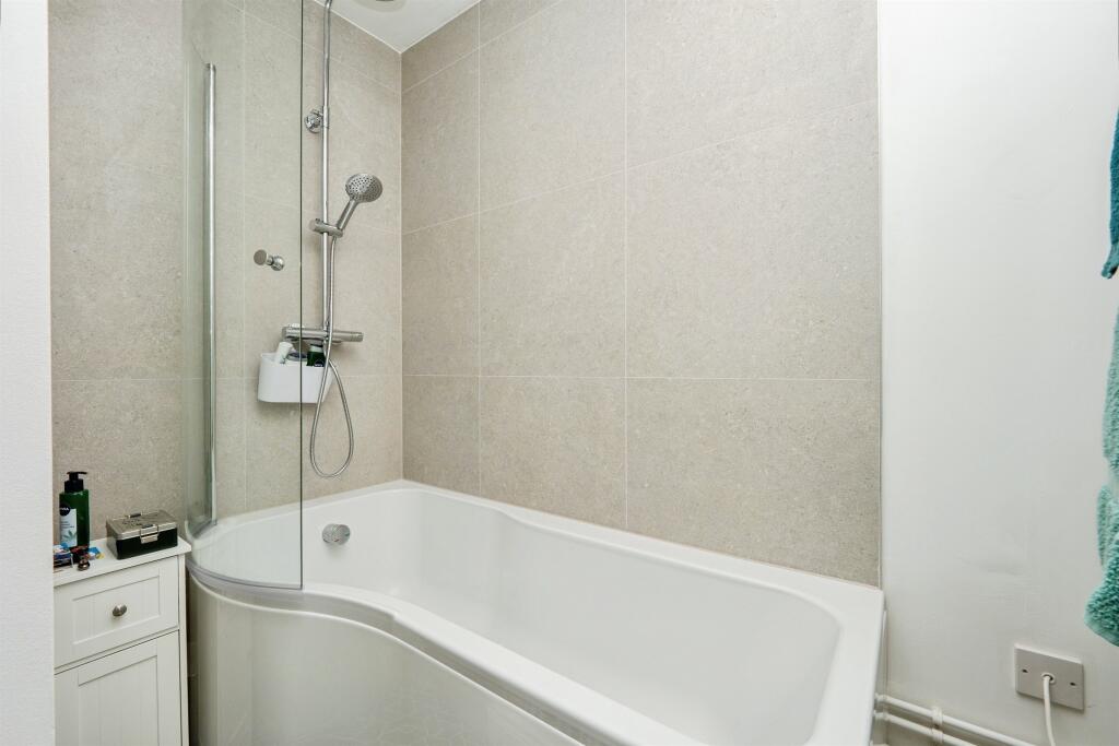 Apartment in Dorchester - View 5