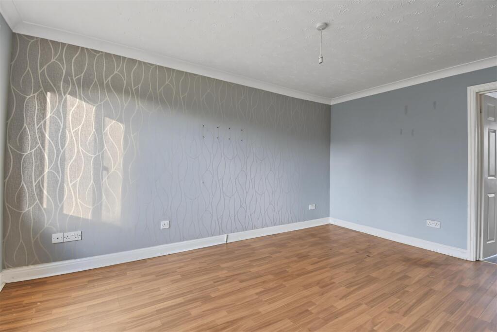 Sunningdale Drive, Immingham photo 2