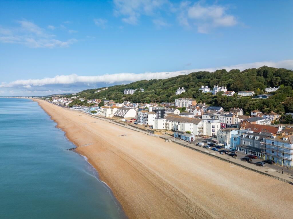 Apartment in Folkestone, Golden Valley, Sandgate - View 2
