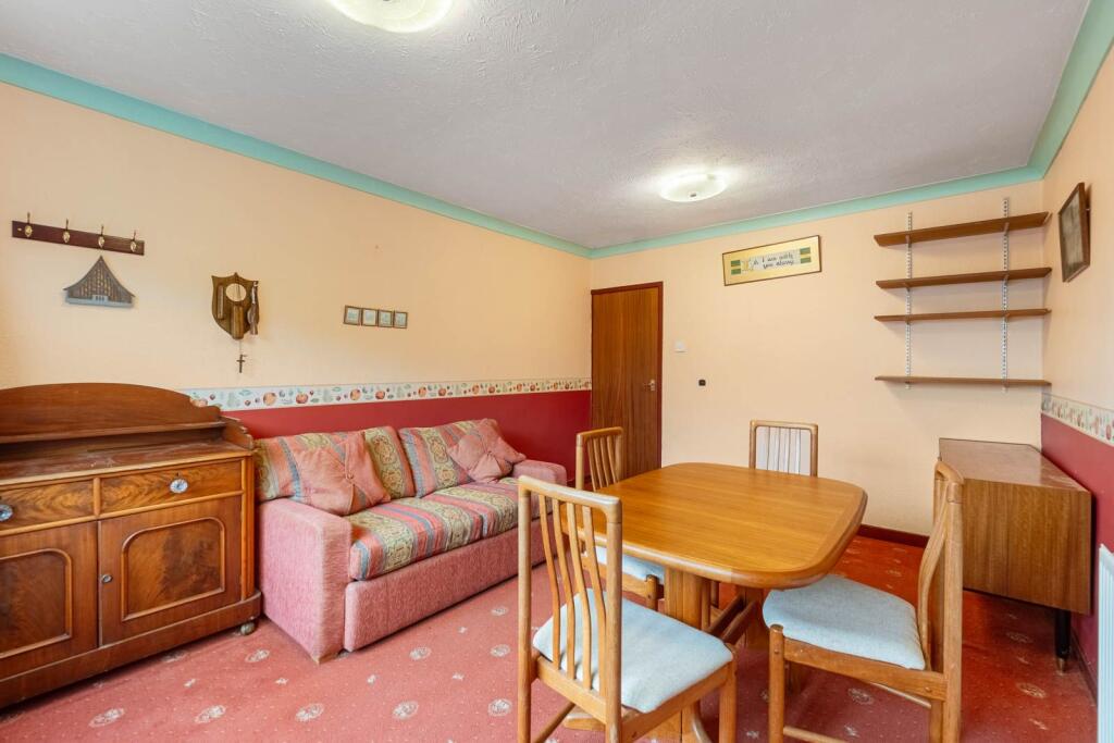 House in Huddersfield - View 5