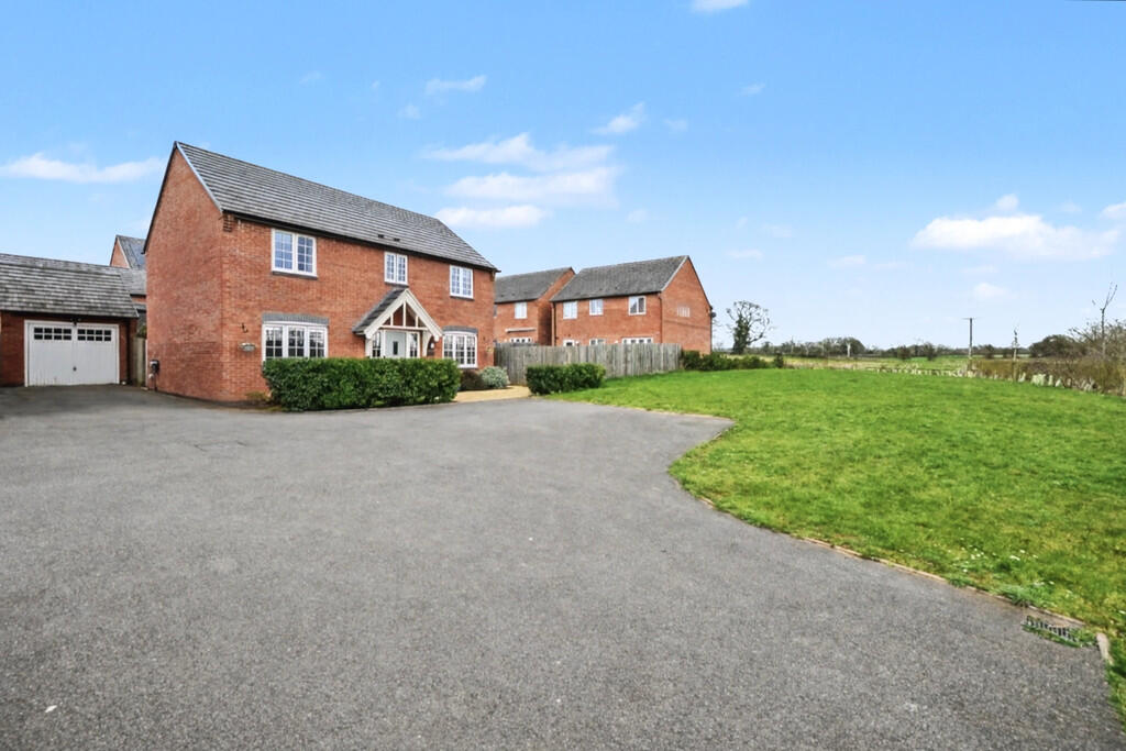 Main image of property: Luke Jeayes Close, Rugby