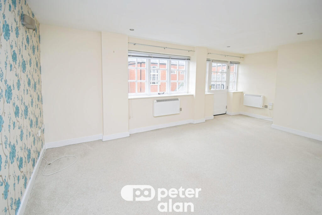 Apartment in Newport - View 5