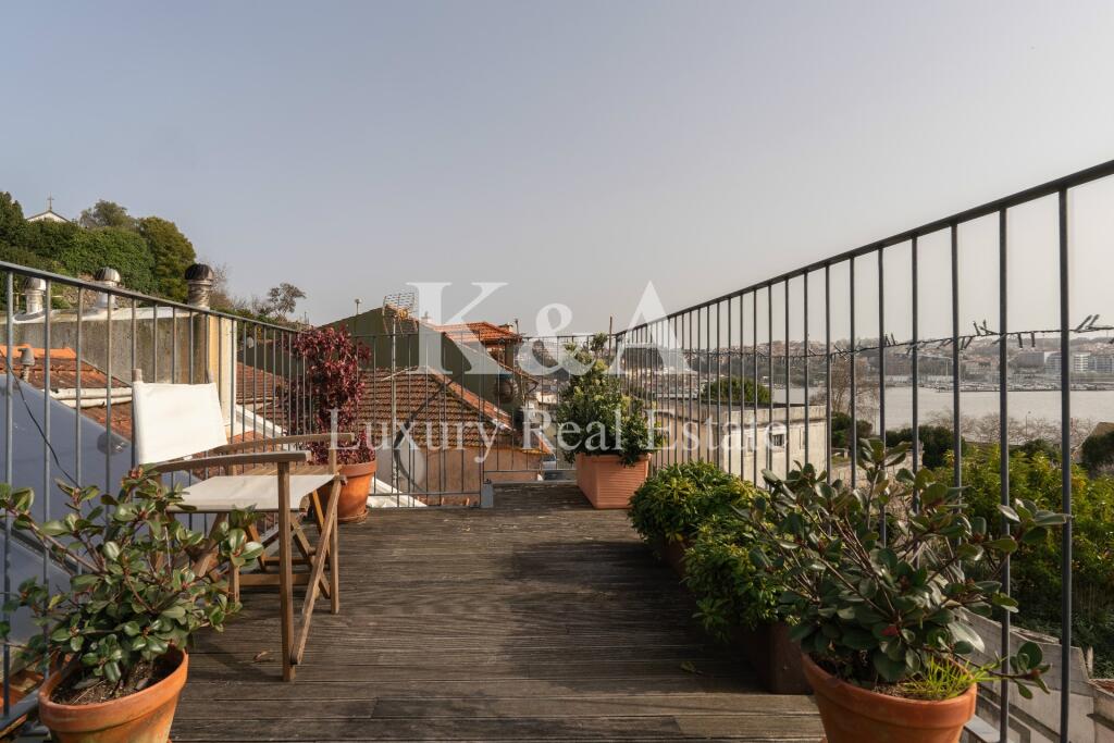 Main image of property: Oporto, Oporto