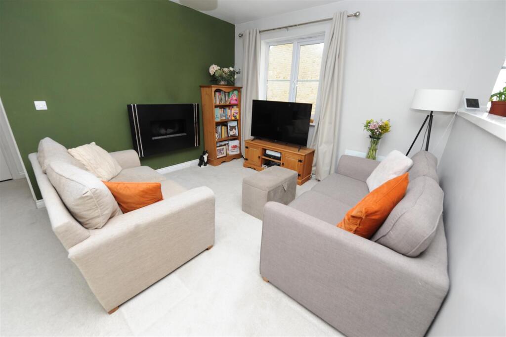 Additional image 2 of Longlands, Idle