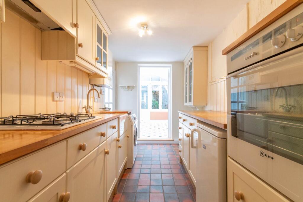 House in Cambridge, Petersfield - View 5