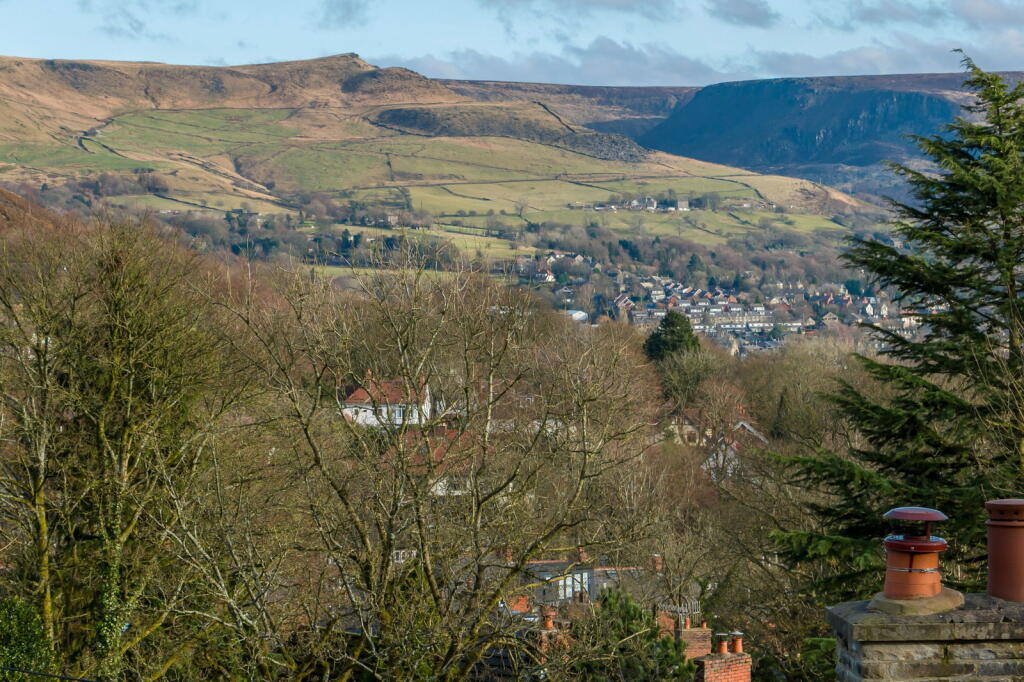 Beech Lane, Grasscroft, Oldham, OL4 4EP photo 2