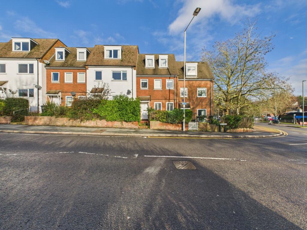 Main image of property: Park Road, Chesham, Buckinghamshire, HP5