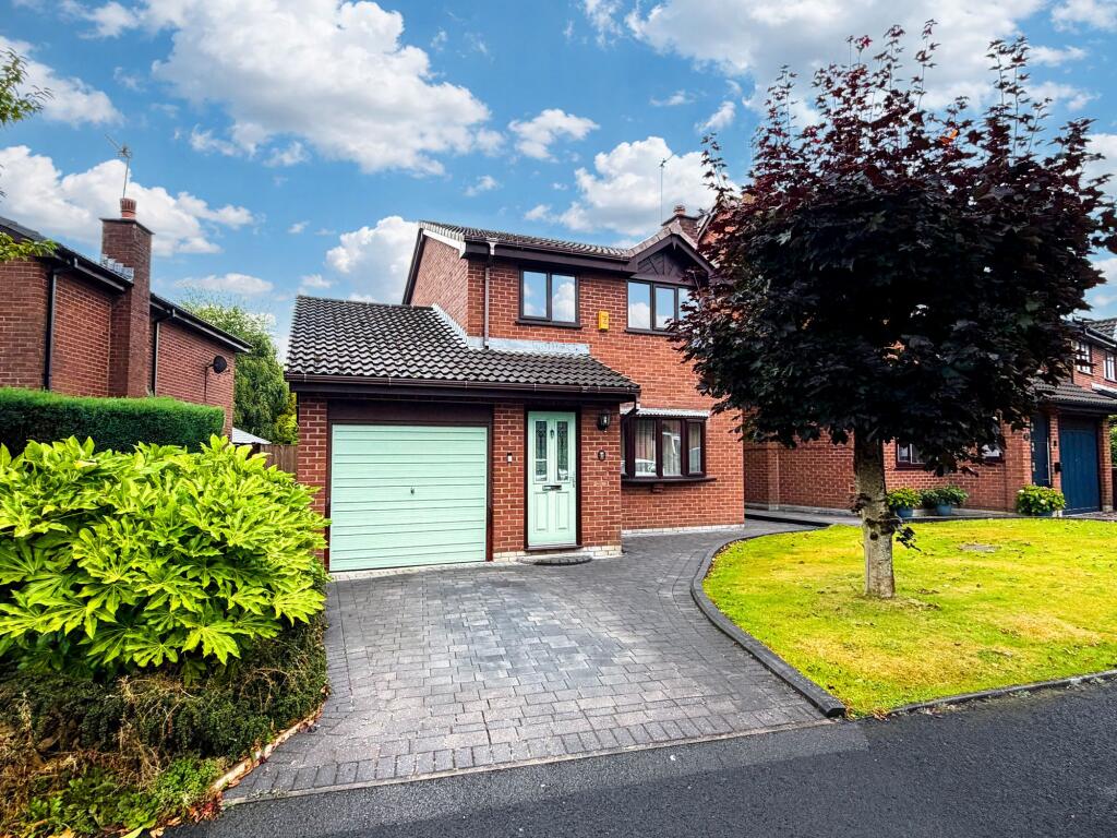 Main image of property: 22 Bowes Close, Woolfold, Bury, BL8 1UA