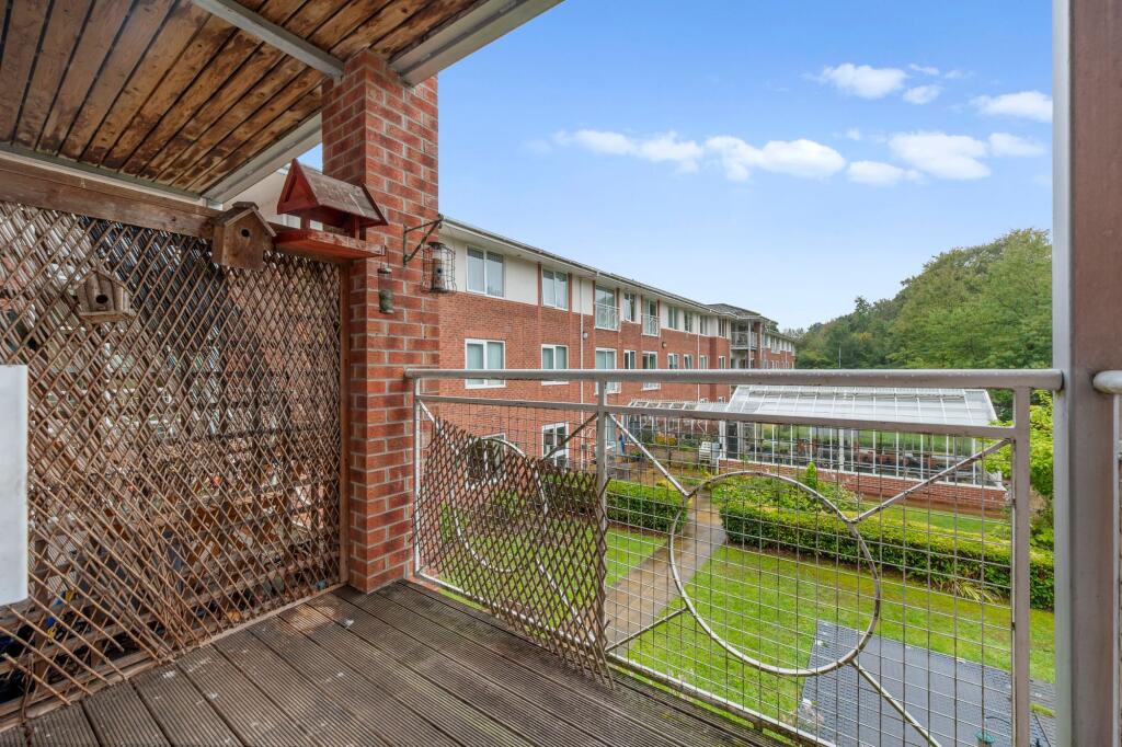 Apartment in Warrington - View 4