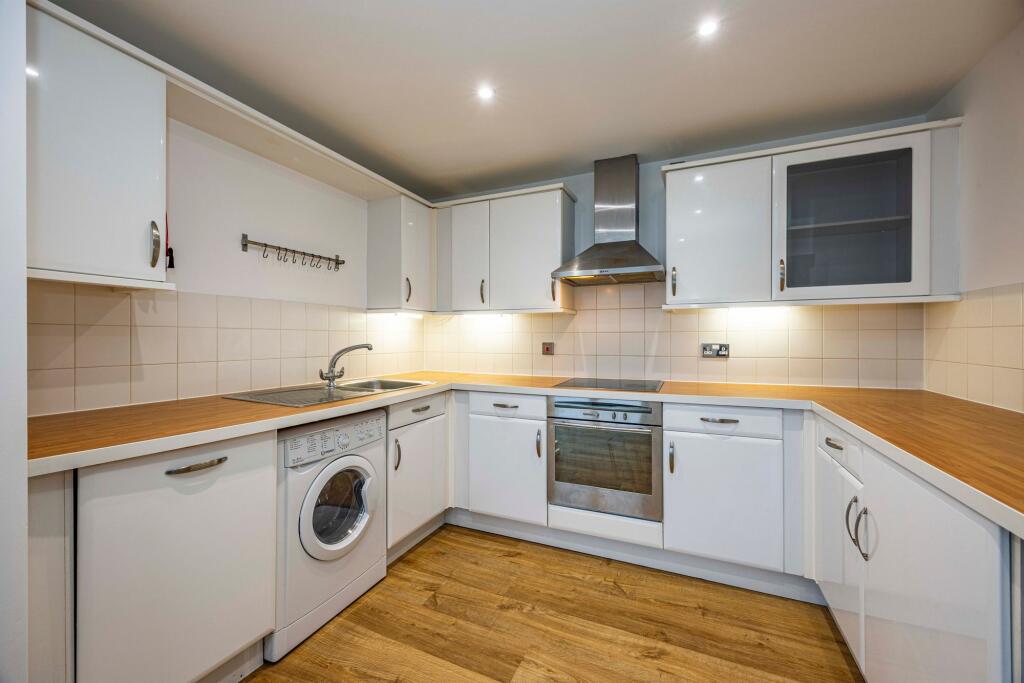 Main image of property: Upper College Street, Nottingham, NG1
