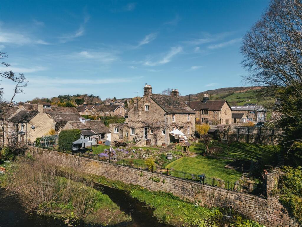 Main image of property: Calver Road, Baslow, Bakewell