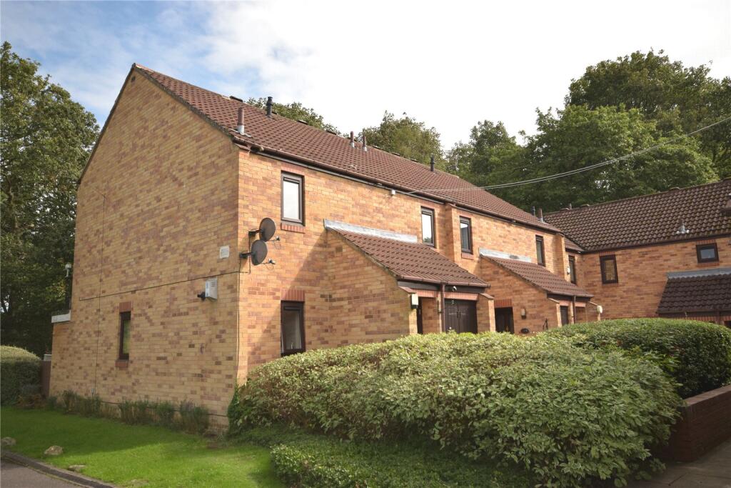 Main image of property: Ireland Crescent, Leeds, West Yorkshire