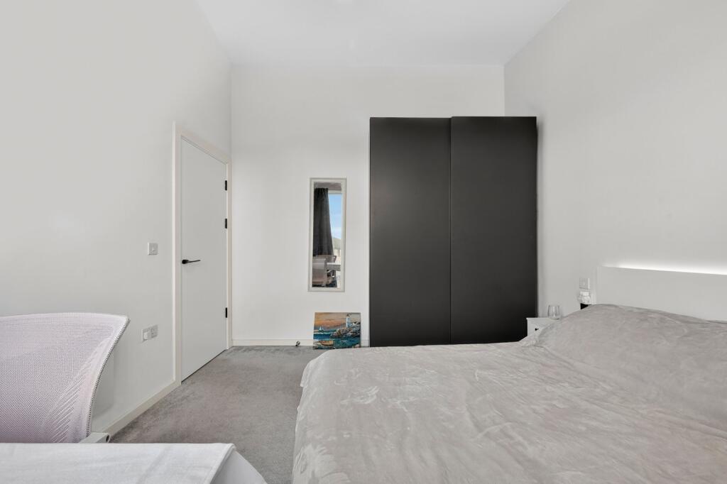 Apartment in London - View 2