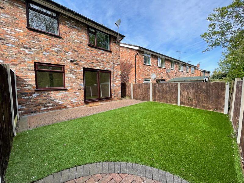 Crofters Court, Holmes Chapel photo 4