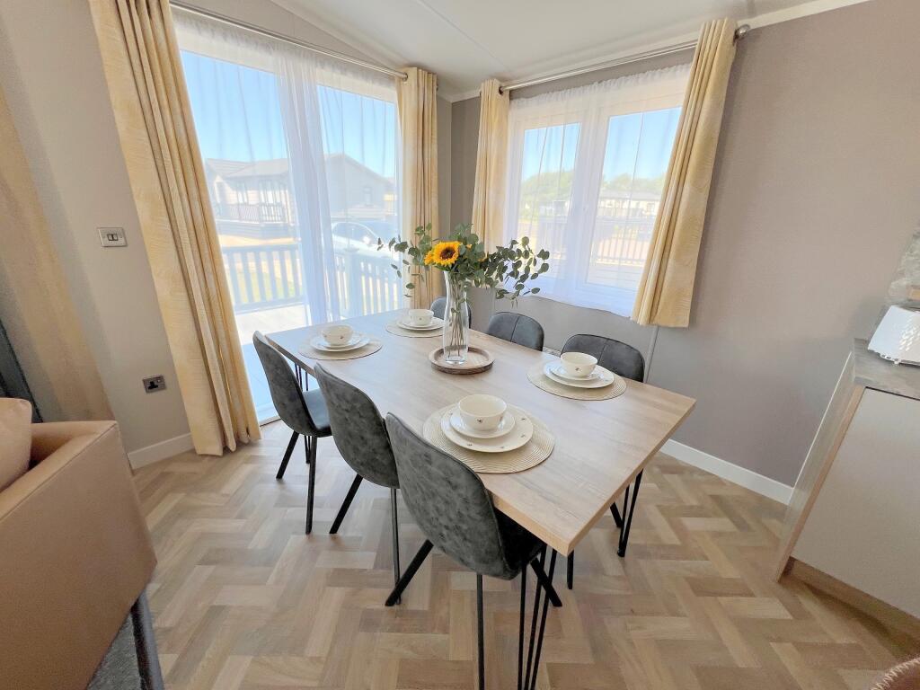 Shorefield Country Park, Shorefield Road, Downton, Lymington, Hampshire. SO41 0LH - View 4