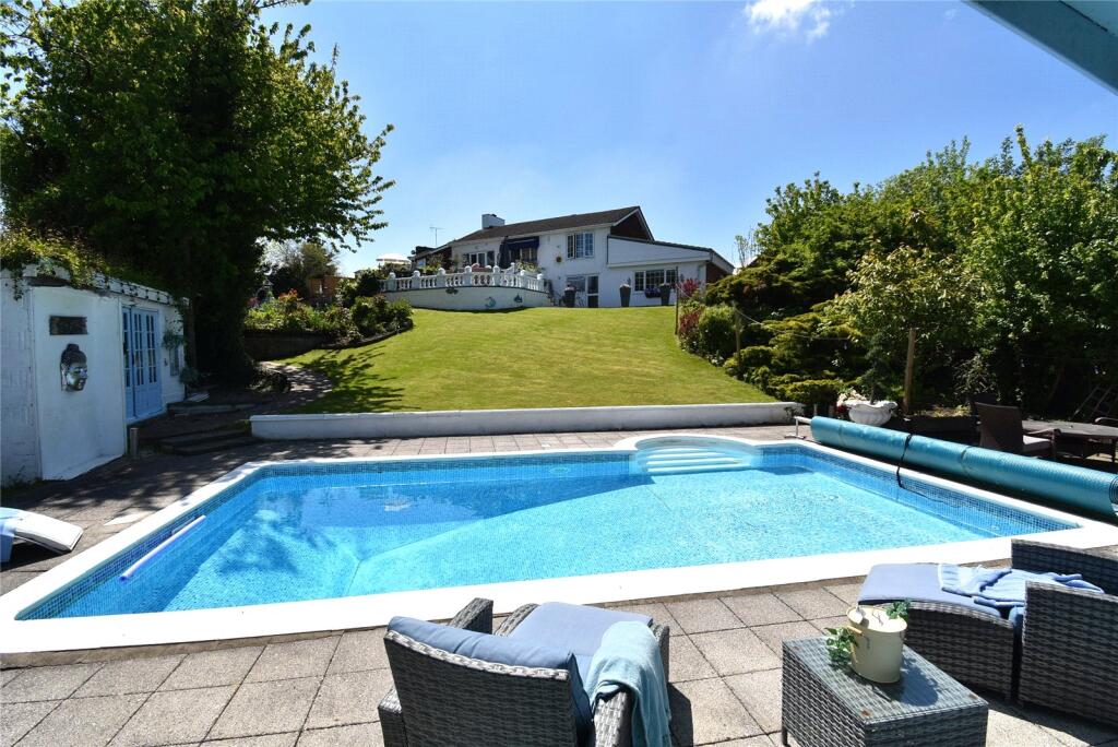 Main image of property: Chalton Heights, Chalton, Bedfordshire, LU4